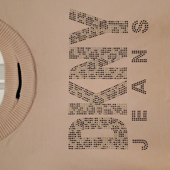 Womens DKNY Jeans Short Sleeve Sweater Size 1X 2X Peach Pink Micro Studs NWT - Picture 2 of 4